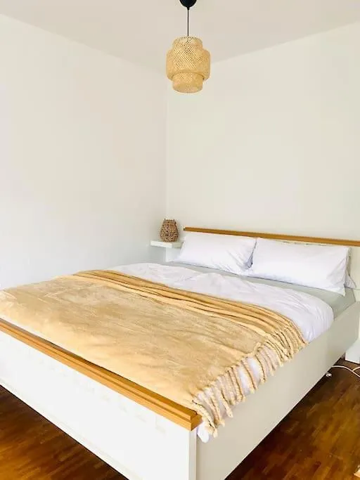 Nice And Calm Apartment In Duesseldorf